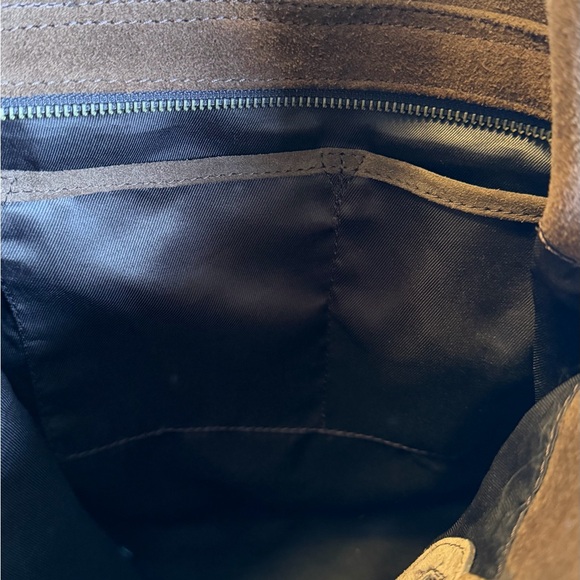 Chic Brown Suede Shoulder Bag - Picture 5 of 5